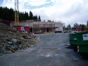 Arbeid på en betong konstruksjon